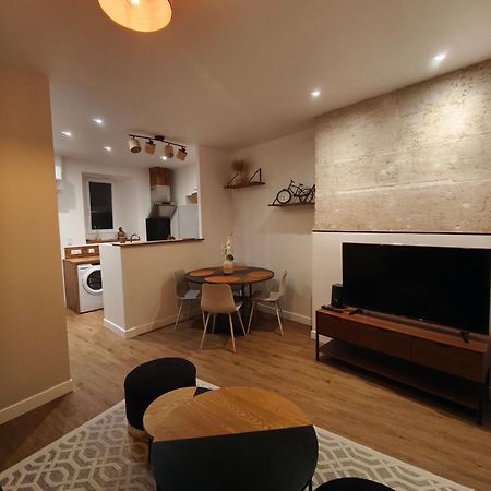 Appartement Centre Ville Historique Avec Terrasse Et Climatise 佩里格 外观 照片